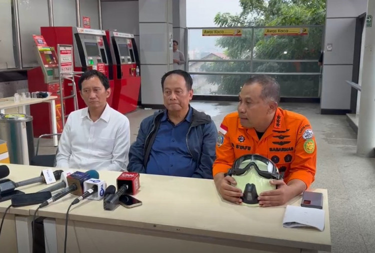 Lokomotif Menyatu, Basarnas Berhati-hati Lakukan Evakuasi Korban Kecelakaan Argo Bromo Anggrek dan KRL