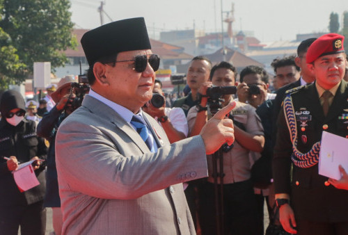 Nyekar ke Makam Gus Dur, Netizen Ingatkan Ramalan Prabowo Jadi Presiden