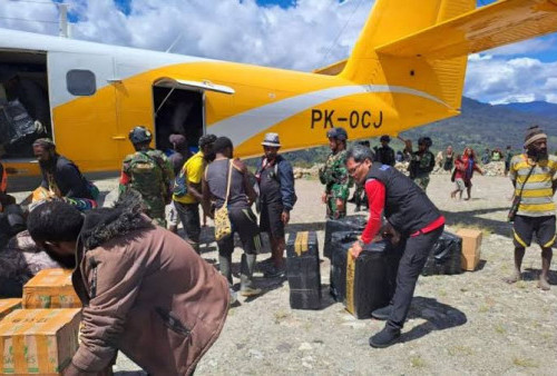 Kekeringan Melanda Puncak Jaya Papua, Kemensos Langsung Kirim Bantuan Logistik 17,1 Ton