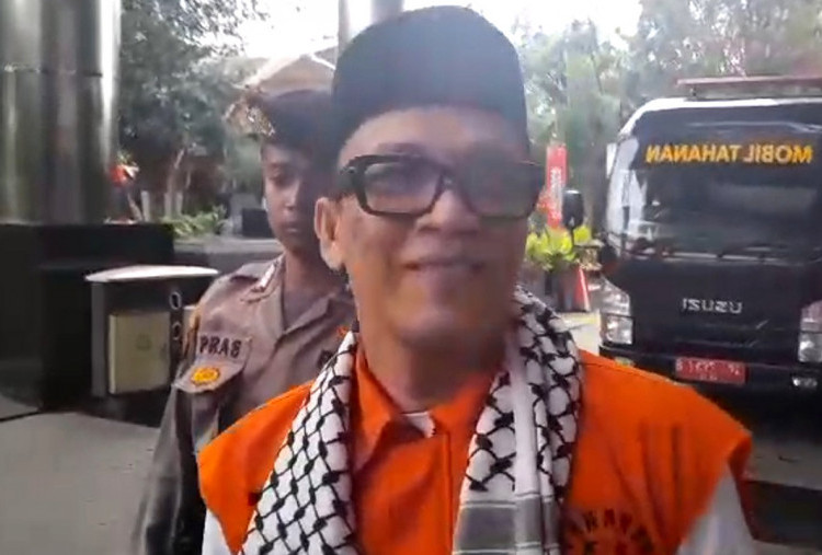 Mantan Wamenaker Noel Akui Pakai Sorban Biar Terlihat Keren Saat Diperiksa KPK