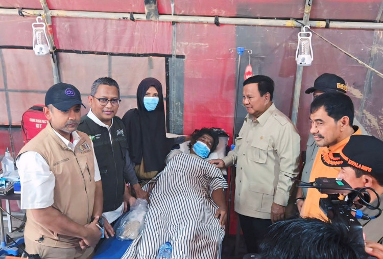 Prabowo Kunjungi Posko Kesehatan Pegadaian Peduli di Kuala Simpang