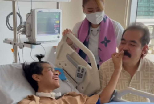 David Ozora Senyum Sumringah Usai Pegang Langsung Kumis Adam Suseno Suami Inul Daratista