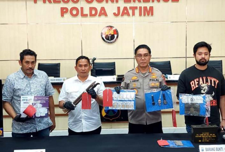 Komplotan Pembobol Rumah Kosong Antar-Provinsi Diotaki Warga ambaksari
