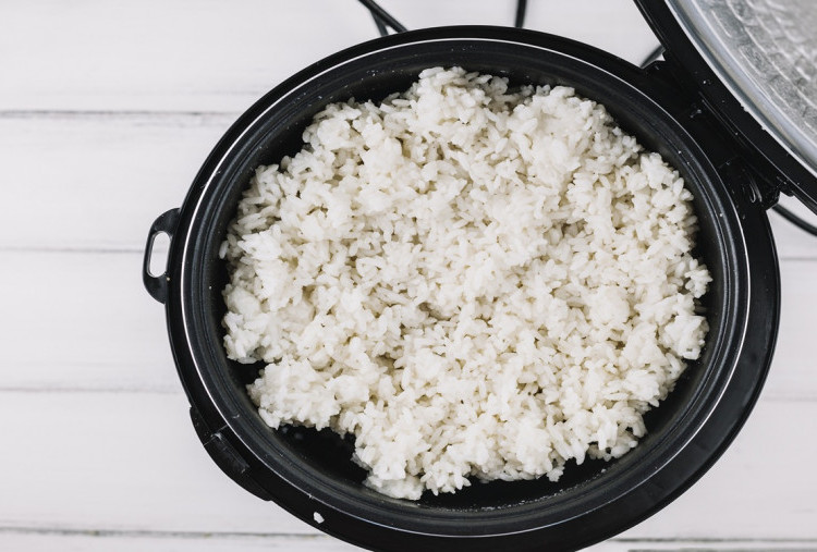 8 Langkah Mudah untuk Menggunakan Rice Cooker Secara Benar dan Aman