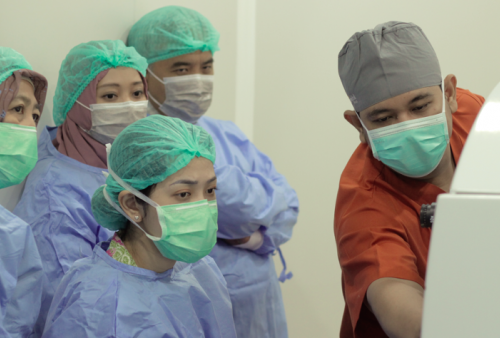Tingkatkan Kompetensi Dokter Mata, NEC Adakan Lasik Course Batch 2 di Surabaya