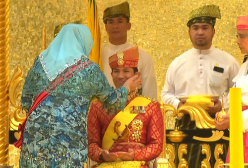 Mengenal Tradisi Adat Istiadat Berbedak Pengantin dalam Pernikahan Pangeran Mateen