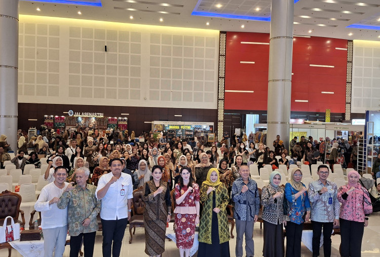 UMKM Jadi Tulang Punggung Ekonomi, Dekranasda Jatim dorong Kriya Wastra Naik Kelas ke Pasar Global