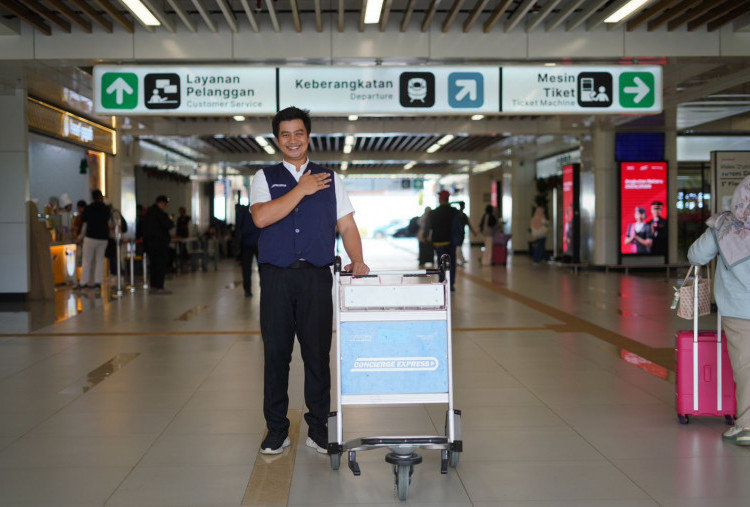 Makin Simpel! Layanan Porter Whoosh Halim Kini Bisa Dipesan Lewat Ponsel