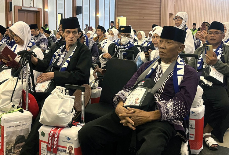 Masih Ribuan Jamaah Bekasi Belum Terima Vaksin Menginitis dan Polio