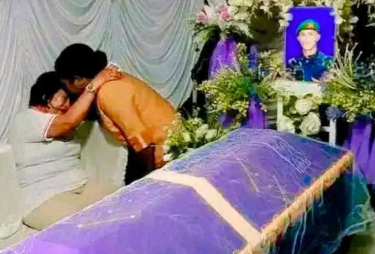 Ibu Prada Lucky Sebut Anaknya Dianiaya 20 Prajurit TNI