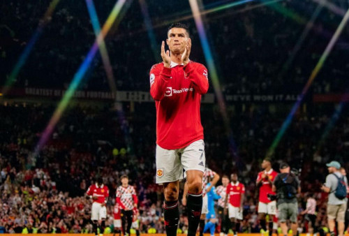 Ronaldo Tulis Pesan Menyentuh Usai Resmi Berpisah dengan Manchester United