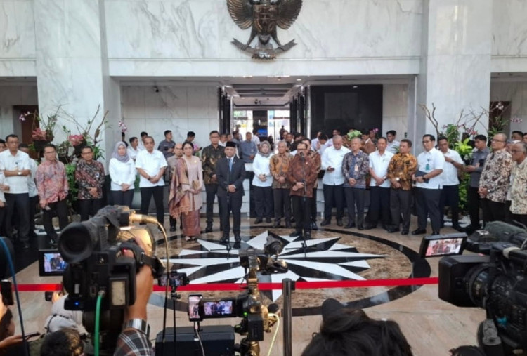 Usai Dilantik, Menkeu Suahasil Instruksikan Bea Cukai 'Gempur Terus' Rokok Ilegal