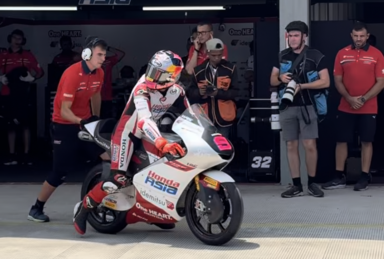 Selisih 0,385 Detik!! Veda Ega Berpeluang Naik Podium Moto3 Mandalika 2026, Start P7 Jadi Modal Penting