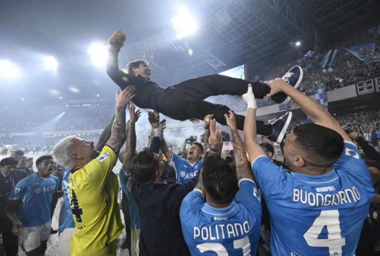 Antonio Conte Bawa Napoli Scudetto, Catat Rekor Pelatih yang Juara Serie A dengan Tiga Tim Berbeda 