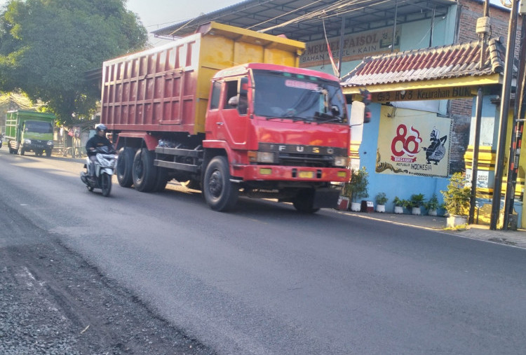 Warga Tutup JLS, DPRD Kota Pasuruan Usulkan Beberapa Solusi