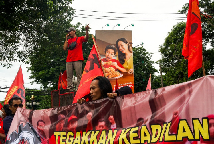 Aksi Nasional KASBI Serentak di Indonesia, di Surabaya DPRD Temui Massa! 