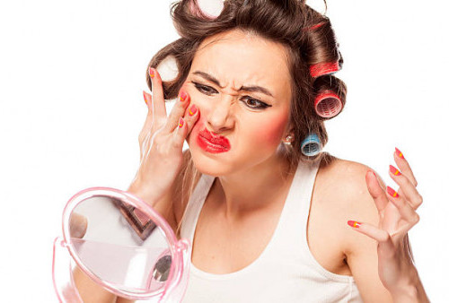 Bikin Muka Terlihat lebih Tua, Ini Kesalahan Makeup yang Harus Dihindari