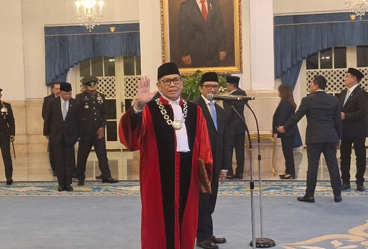 Sah! Adies Kadir Resmi Jadi Hakim MK Usai Dilantik Presiden Prabowo