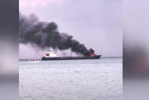 Kapal BBM Pertamina Terbakar di Lombok, 3 ABK Masih Dalam Pencarian