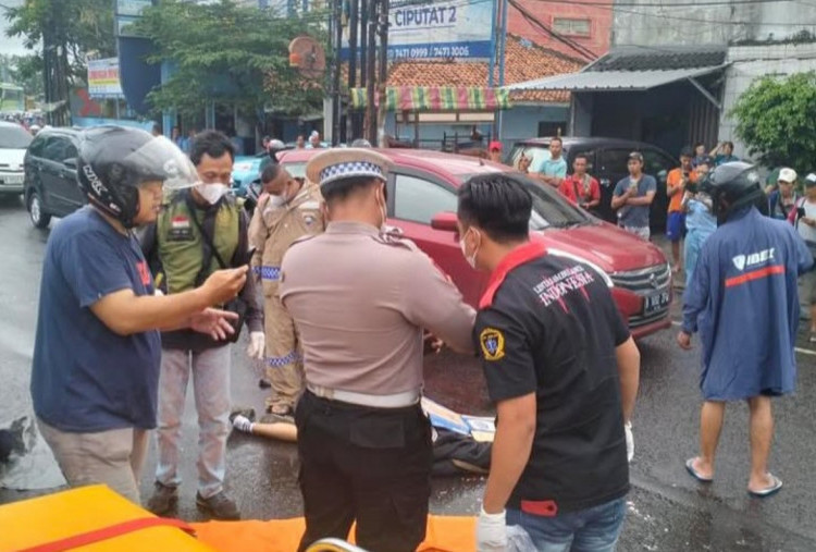 Bus dan Motor Terlibat Kecelakaan di Ciputat, Seorang Pengendara Tewas di Tempat