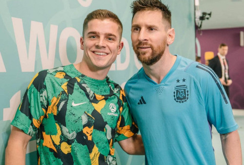 Keberuntungan Cameron Devlin: Tak Ikut Membela Timnas Australia tapi  Dapat Jersey Messi