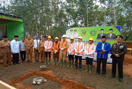 Empat Lawang Bangun Gedung Balai Nikah dan Manasik Haji