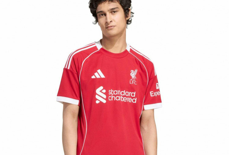 Jersey Baru Liverpool x Adidas Dirilis 1 Agustus, Hadirkan Desain Legendaris musim 2006-2007 