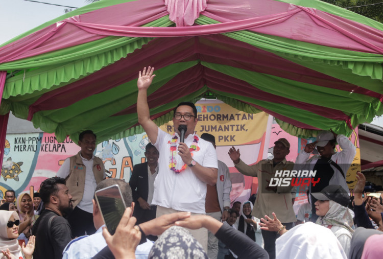 Dalam perjalanan, Ridwan Kamil sempat menyerap aspirasi dari warga Kepualaun Seribu, salah satunya Kapten Kapal Syarifuddin yang tinggal di Pulau Harapan, Kepulauan Seribu. Dalam perbincangannya, Syarifuddin mengeluhkan soal izin kapal hingga sulitnya mendapatkan solar untuk kapal.