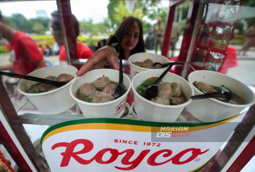 MABAR Berkah ini menjadi puncaknya, di mana kami bersama para ibu bergotong-royong memasak Bakso Sapi Kuah untuk dibagikan kepada masyarakat,” jelas Ilham.