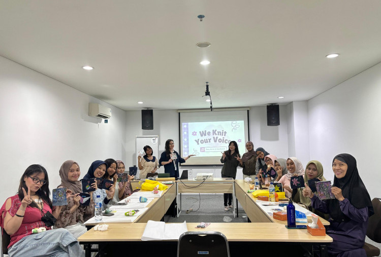 Menyulamkan Suara Perempuan Lewat Workshop Sashiko 
