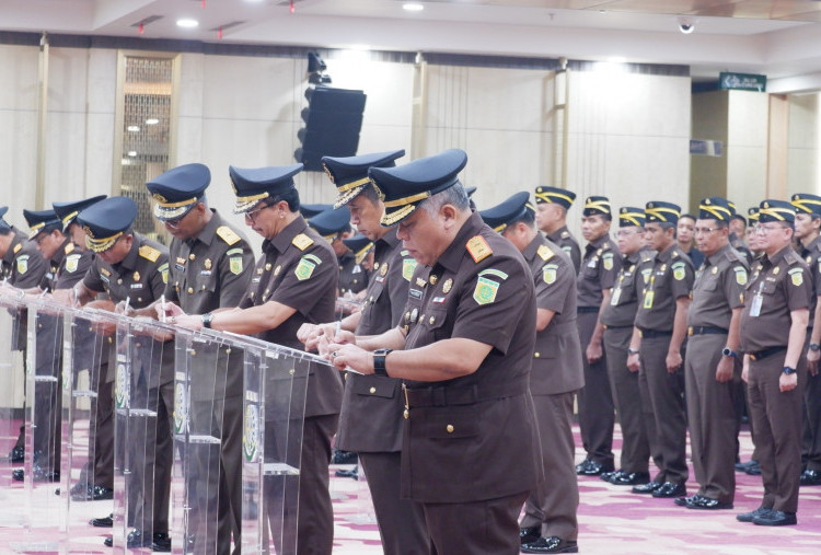 Kapuspenkum Kejagung Jabat Kajati Sumatera Utara