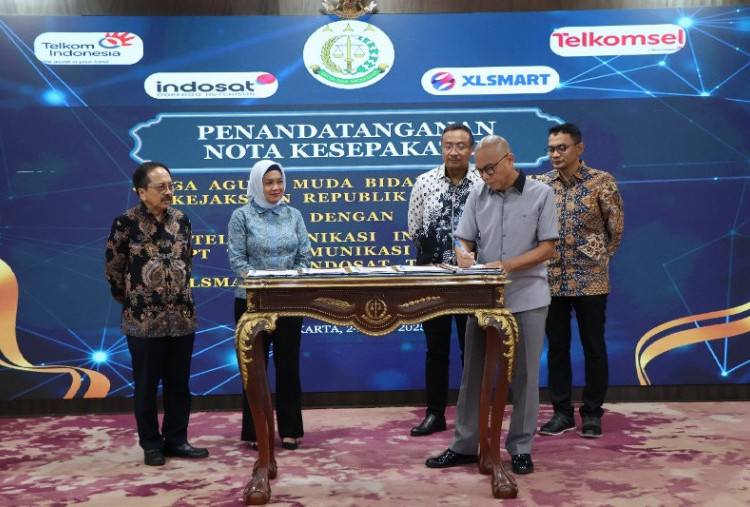 Penyadapan dan Perekaman, Kejagung Gandeng Empat Operator Seluler