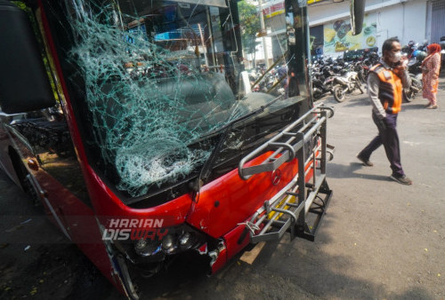 Kedua kendaraan itu telah dibawa ke Polsek Tegalsari. Pihak kepolisian akan melakukan pemeriksaan lebih lanjut terhadap kedua pengemudi kendaraan itu.
