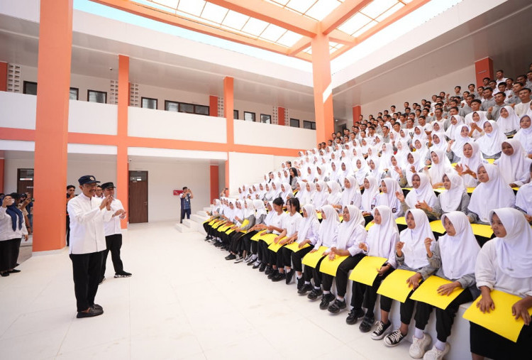 Gubernur Sulsel Minta Gus Ipul Tambah Sekolah Rakyat di Makassar, Siapkan Lahan 20 Hektare