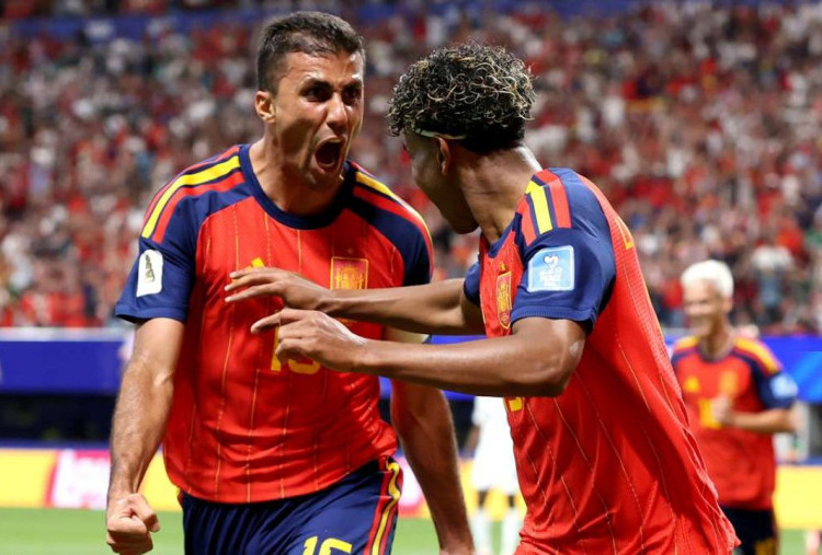 Jelang Spanyol vs Prancis, Rodri Beri Wejangan Khusus ke Lamine Yamal