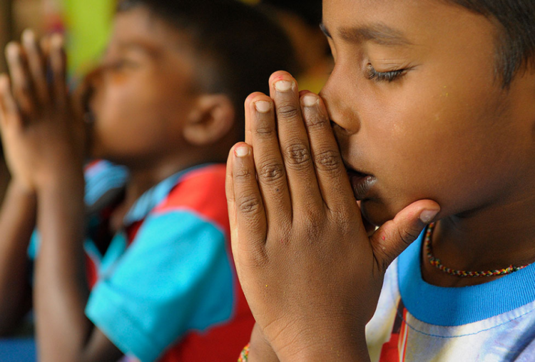 ⁠Anak Muda dan Spiritualitas, Masihkah Mereka Peduli dengan Hari Kerohanian Nasional?