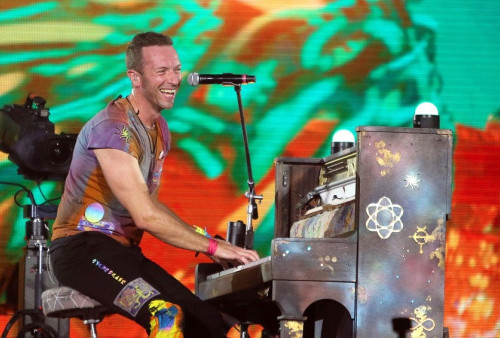 5 Fakta Tentang Konser Coldplay, Chris Martin Random Banget!