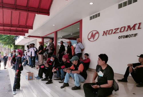 Buruh Demo di Kantor Pusat Produsen Sepeda Motor Nozomi, Tuntut Dipekerjakan Kembali