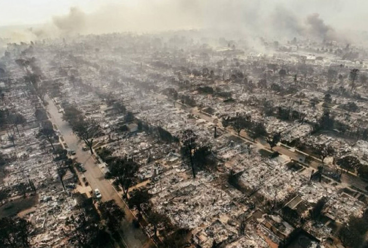 Ribuan Rumah Habis Akibat Kebakaran Los Angeles 