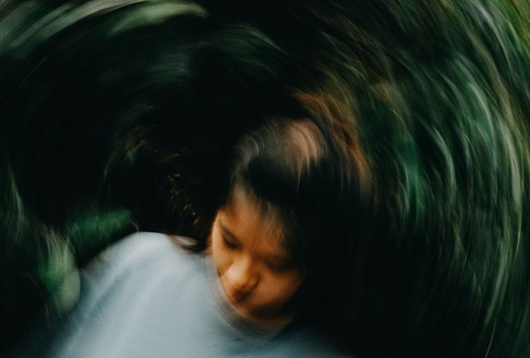 Perbedaan Vertigo dan Pusing Biasa, Jangan Remehkan Gejalanya!