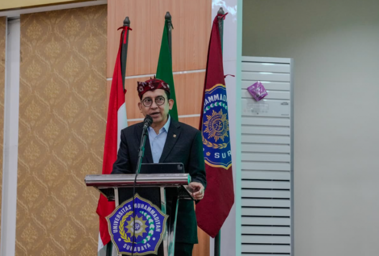 Hadiri Studium Generale Universitas Muhammadiyah Surabaya, Menbud Ingin Universitas Majukan Kebudayaan