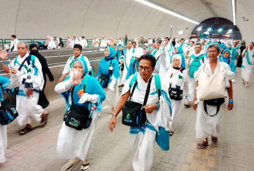 Kemenag Bekukan Izin Travel Umrah yang Terbukti Gagal Kirim Jemaah ke Mekkah: 'Ini Merupakan Penghukuman!'