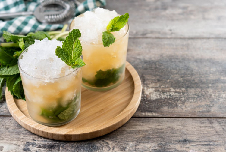 Segar Maksimal! 5 Es Buah Klasik yang Selalu jadi Primadona saat Berbuka Puasa