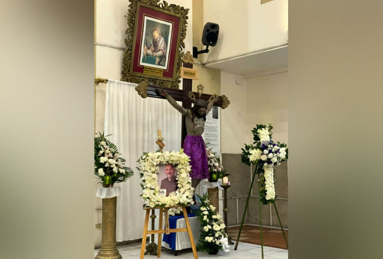 Pastor Ekuador Meninggal Tertimpa Salib saat Misa, Sempat Berkhotbah soal Singkatnya Hidup