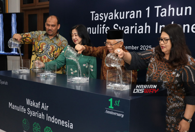 Pada kesempatan yang sama, Manulife Syariah Indonesia menyerahkan dukungan pengembangan agribisnis kepada Pondok Pesantren Darul Amin, yang berada di bawah naungan Ma’ruf Amin. Prosesi penyerahan dilakukan di kediaman Ma’ruf Amin dan dilanjutkan dengan acara syukuran internal untuk menandai satu tahun perjalanan Manulife Syariah Indonesia setelah spin-off.