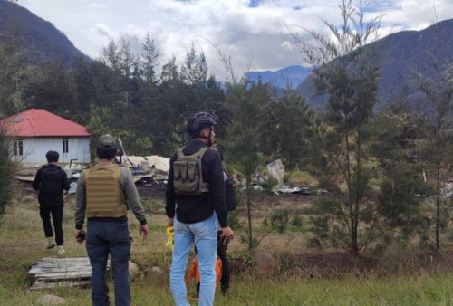 Polda Papua Olah TKP Lokasi Penembakan dan Pembakaran yang Dilakukan KKB 