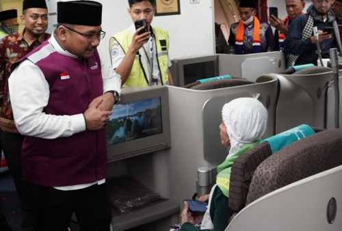Menag Lepas Rombongan Haji Kloter Pertama Dari Bandara Soekarno-Hatta, Ini Pesannya Pada Jamaah