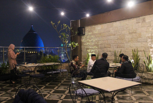 Sajian Menu Iftar 1001 Malam ala Timur Tengah di Namira Syariah Hotel Surabaya