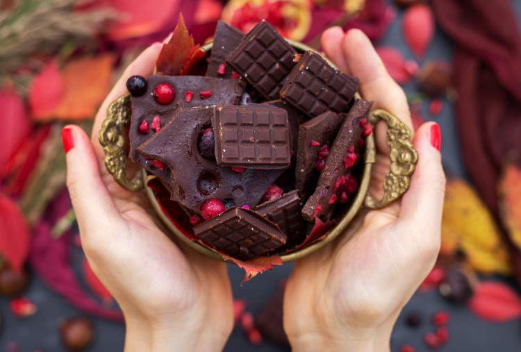 Mood Kacau? Bisa Jadi Tubuhmu Lagi Butuh Cokelat