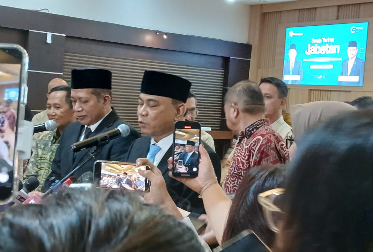 Budi Arie Pamit, Tegaskan Dirinya Hanya Manusia Biasa yang Tak Luput dari Khilaf